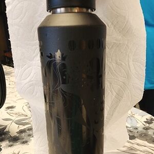 Starbucks vacuum sealed water bottle